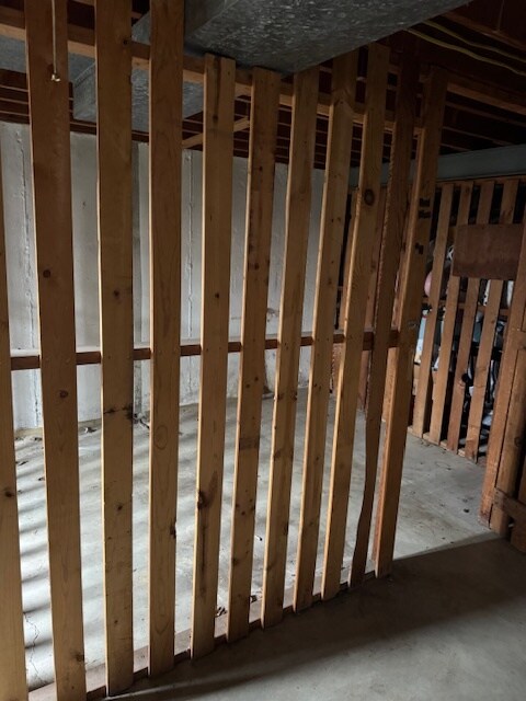 Private storage area - 522 Mariedale Dr