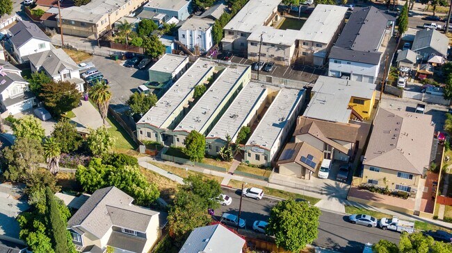 Building Photo - 2652-2728 E 15th St