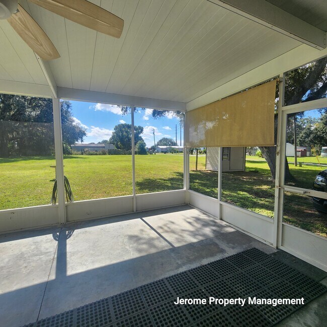 Building Photo - 5924 Vanco Dr