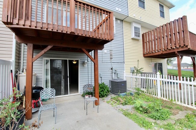 Building Photo - 1055 John Paul Jones Ln