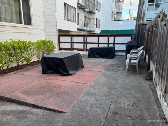 Building Photo - 312 Arguello Blvd
