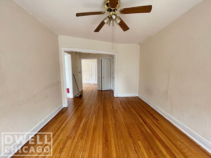Building Photo - 6538 N Lakewood Ave