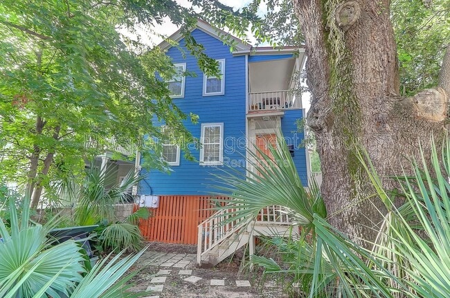 Building Photo - 35 Ashton St