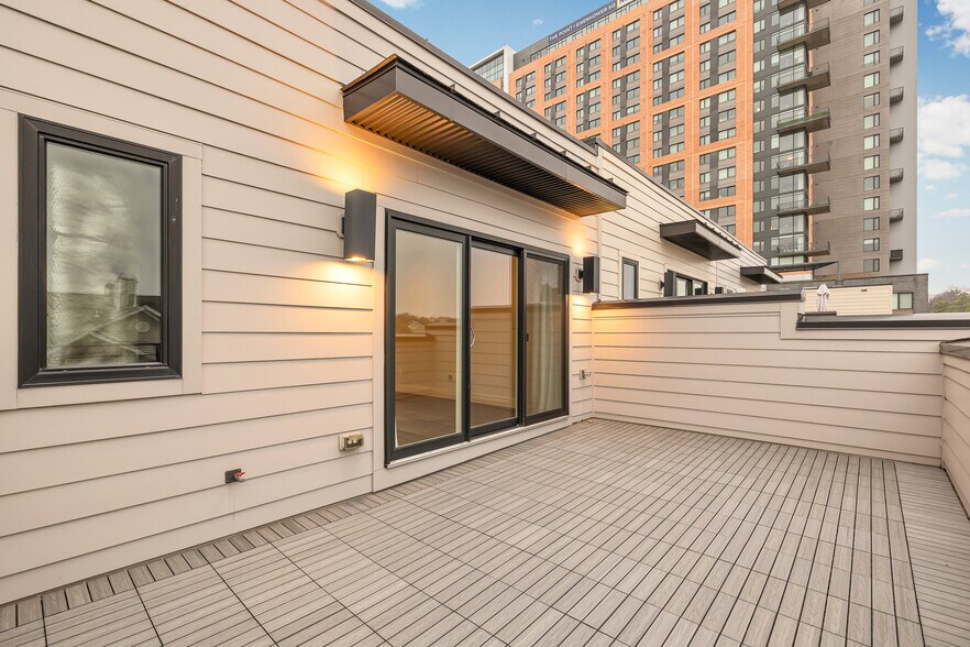 Building Photo - 147 Prairie Ln