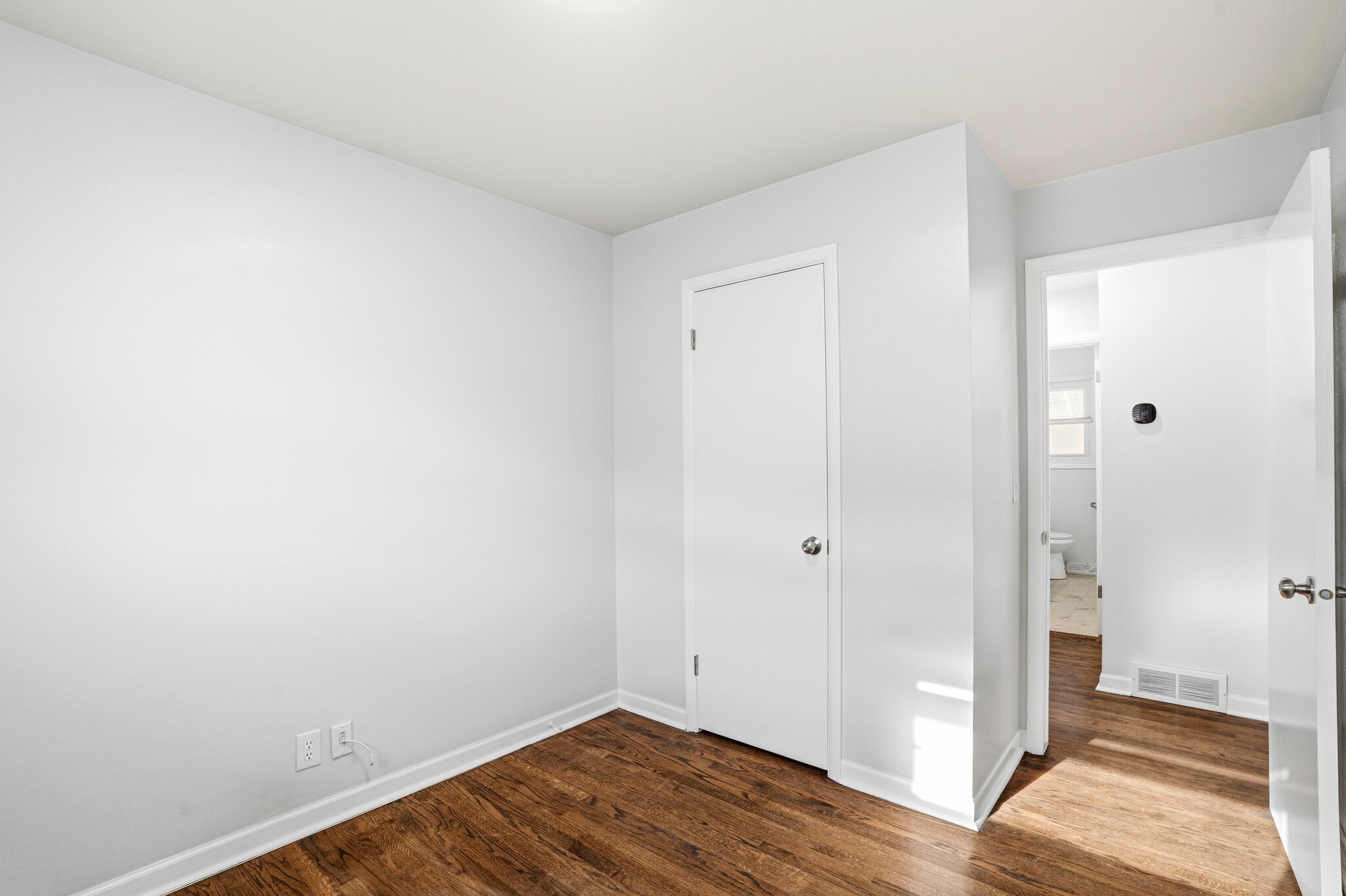 Building Photo - 3316 E Bottsford Ave