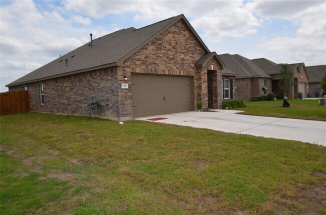 Building Photo - 1187 Amy Dr