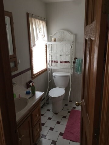 Building Photo - 9 Beach St