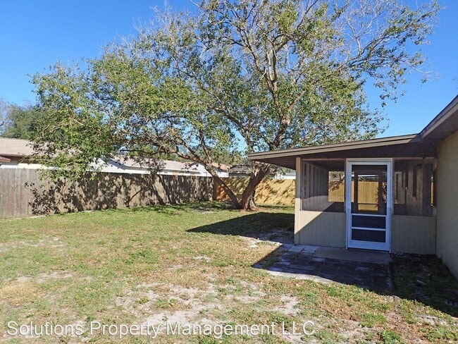 Building Photo - 3 br, 2 bath House - 3728 S SHERWOOD CIR