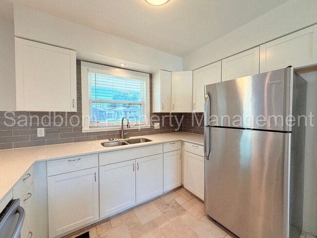 Building Photo - 5955 E 25th Pl