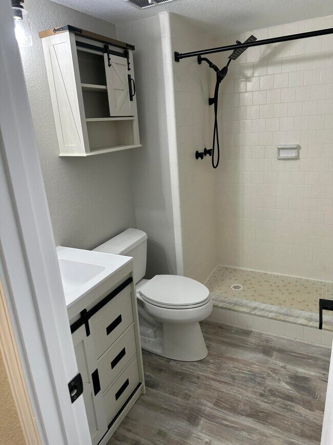 Building Photo - 3857 Indian Trail