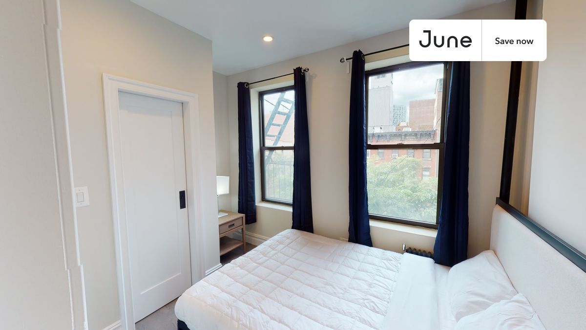 Building Photo - 826 9th Ave