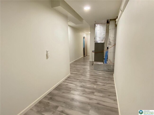 Building Photo - 17 Timber Trl