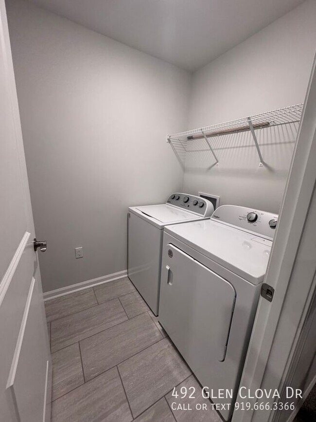 Building Photo - 492 Glen Clova Dr