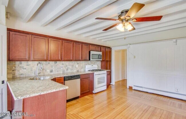 Building Photo - 1737 Belmar Blvd