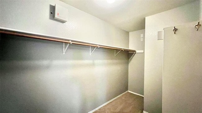 Building Photo - 1708 Carriage Hills Trail