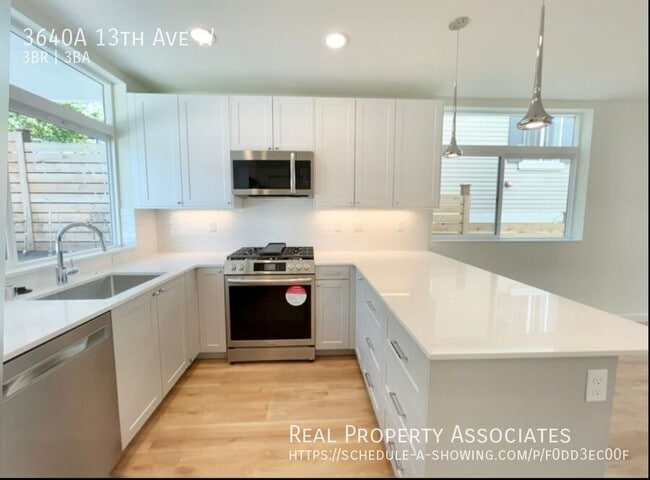 Building Photo - 3640 13th Ave W