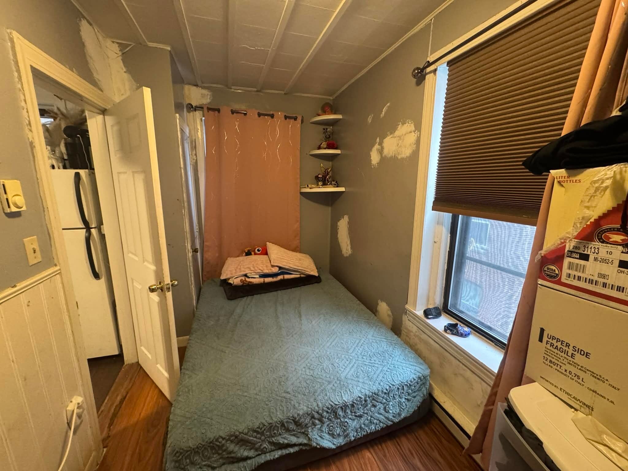 Building Photo - 205 Endicott St