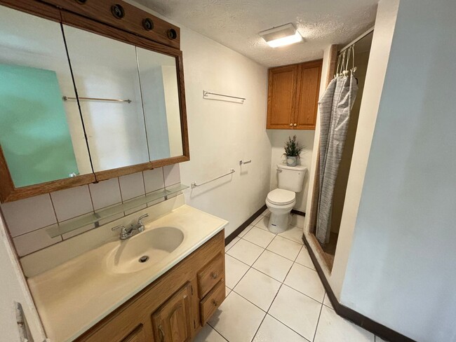 Building Photo - 1103 Kokea St