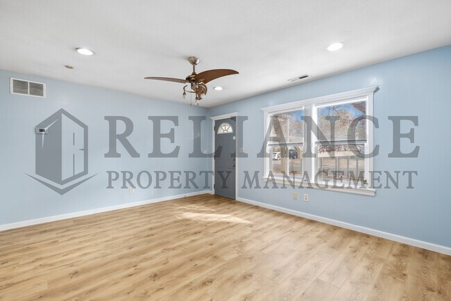 Building Photo - 1249 N Pershing St