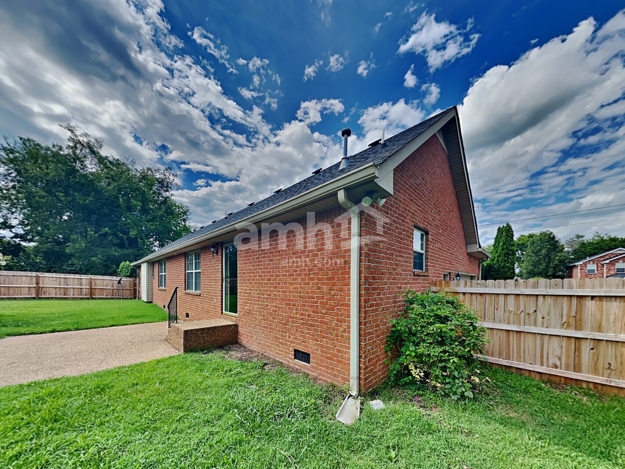 Building Photo - 1630 E Blairmont Dr