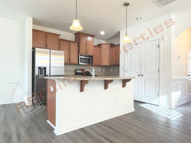 Building Photo - Great Location! 2 Story 3 Bedroom 1 Car-Garage End Unit Town Home with Community Pool  @ 55 James...