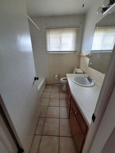 Building Photo - 338 Overlook Blvd