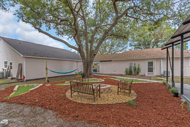 Building Photo - 6501 64th Ave N