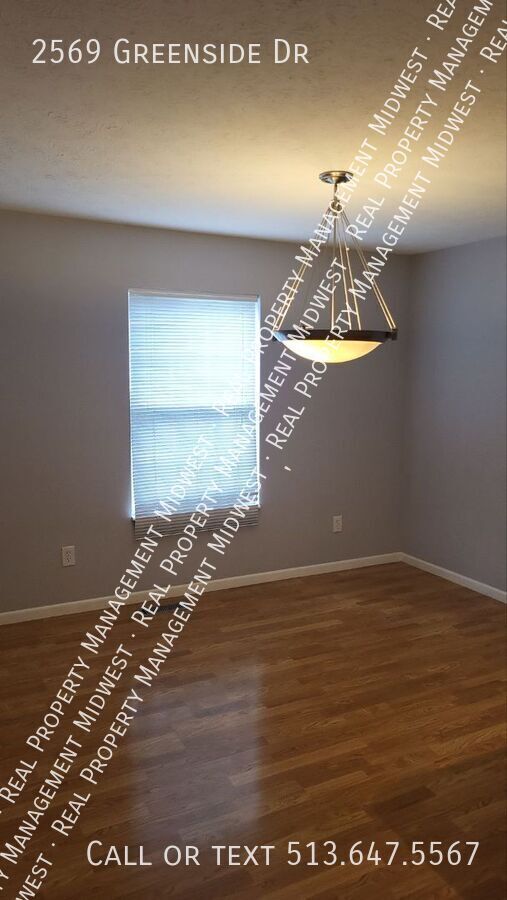 Building Photo - 2569 Greenside Dr