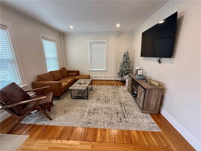 Building Photo - 31 Slocum St