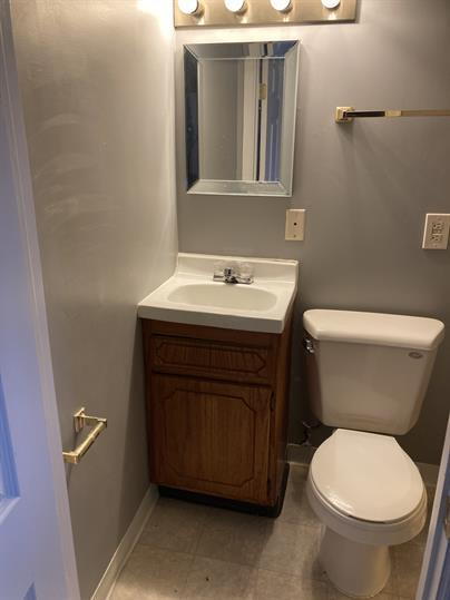 Building Photo - Minnetonka Home: 3-Bedroom Retreat with Finished Basement & Hardwood Floors 9/1