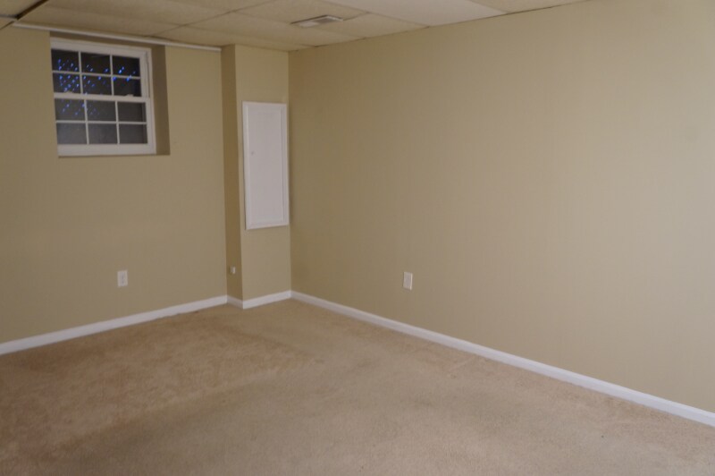 Building Photo - 2504 Bristol Cir