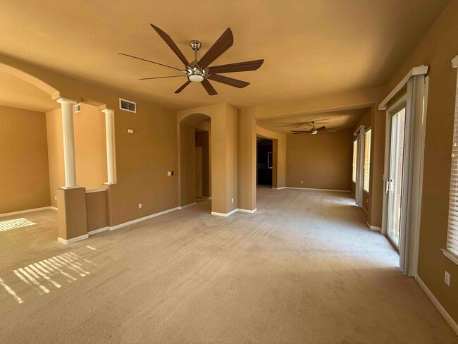 Building Photo - Absolutely Gorgeous Home in Gated Rosevill...