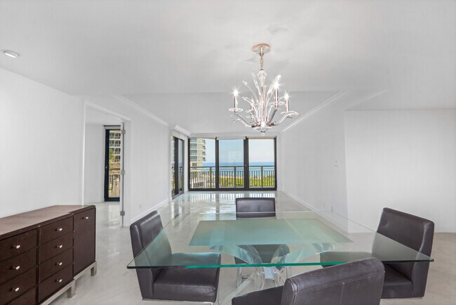 Building Photo - 3000 N Ocean Dr