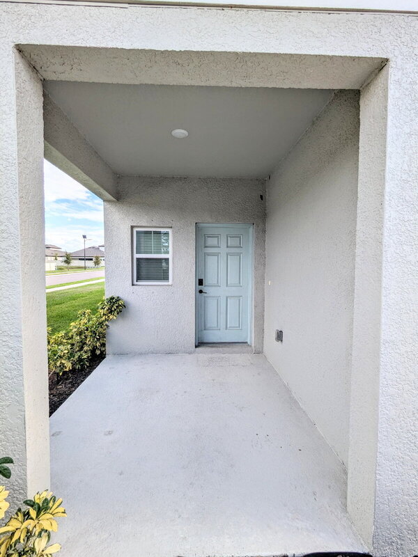 Building Photo - 13089 Oak Hill Way