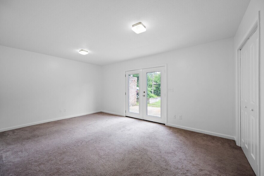 Building Photo - 3421 Betty Ln