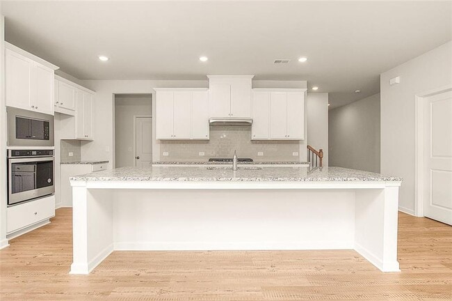 Building Photo - 410 Pt Pl Dr