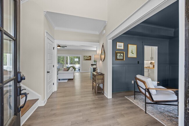 Building Photo - 3506 Sir James Ln