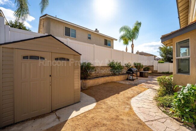 Building Photo - 954 Taylor Ln