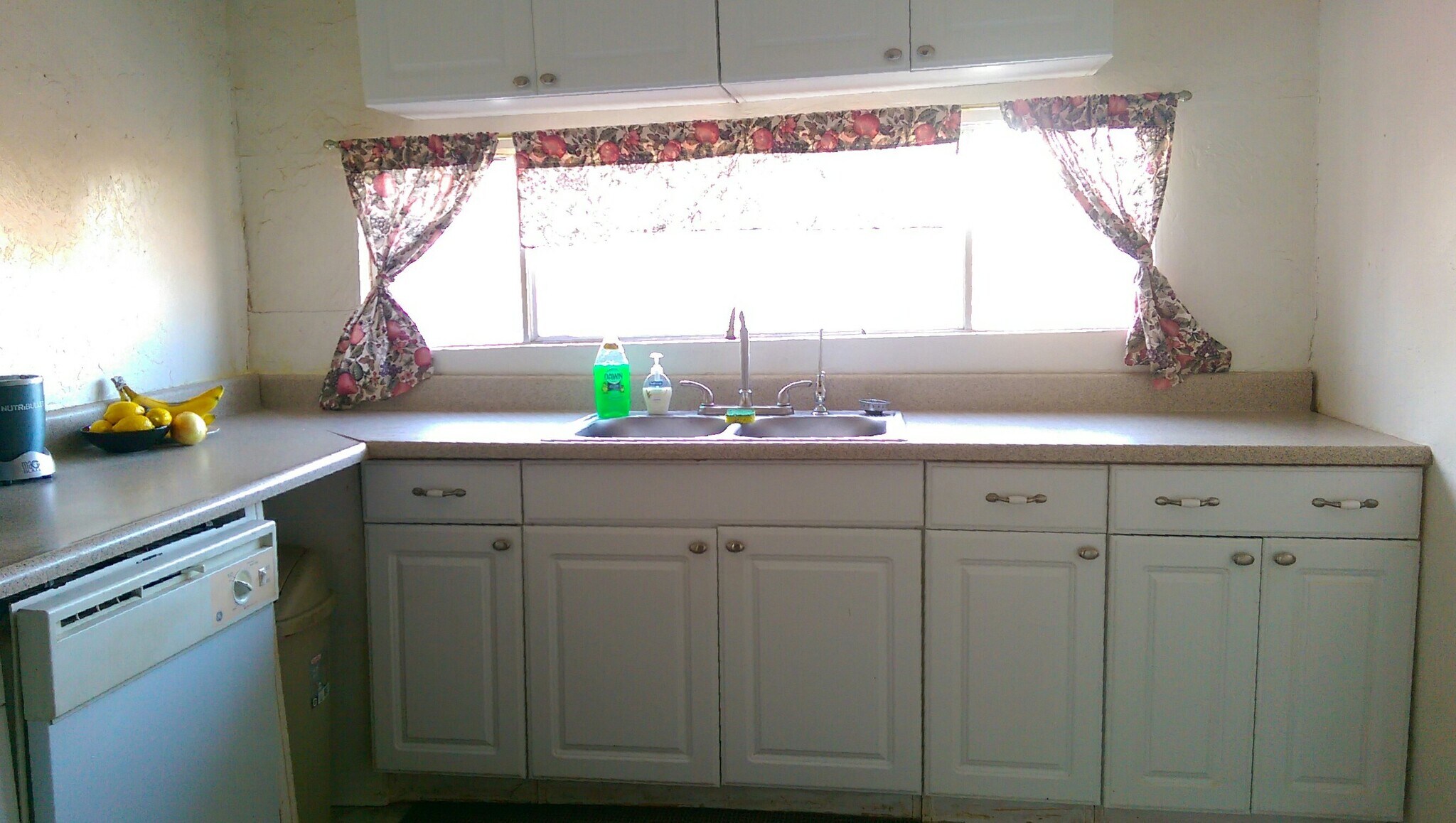 Building Photo - 2395 Jade Ave