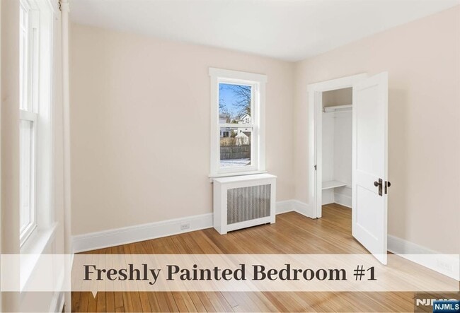 Building Photo - 10 Zazzetti St