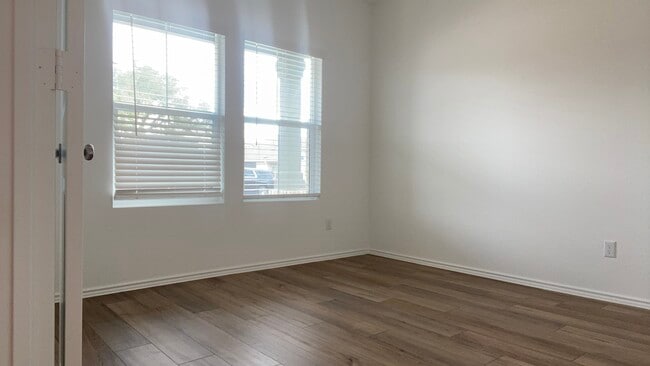 Building Photo - 4128 Home Place Rd