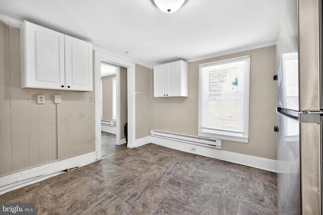 Building Photo - 40 S Governors Ave