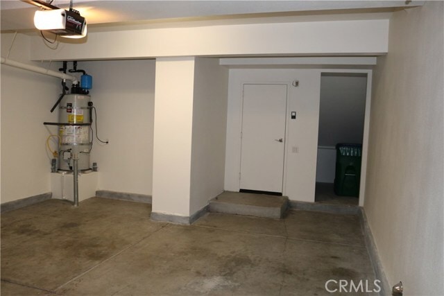 Building Photo - 64 Valmont Way