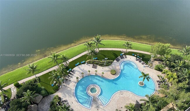 Building Photo - 2681 N Flamingo Rd