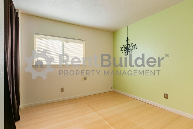 Building Photo - CALL US TODAY AT (505) 808-6467 TO SCHEDUL...