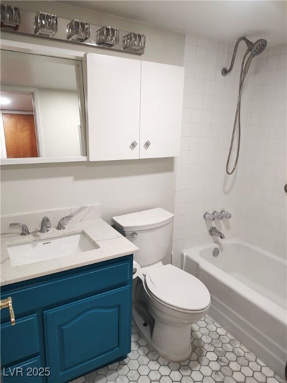 Building Photo - 3221 Sombrero Cir