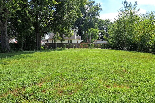 Building Photo - 1402 Berry Blvd