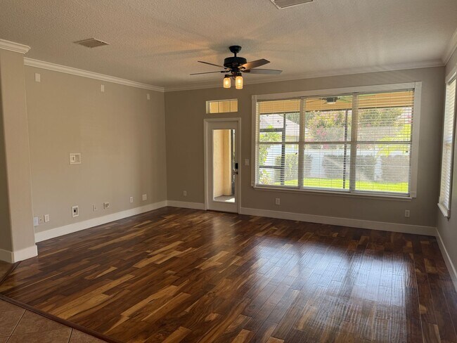 Building Photo - Beautiful Single Family Home in Windermere!