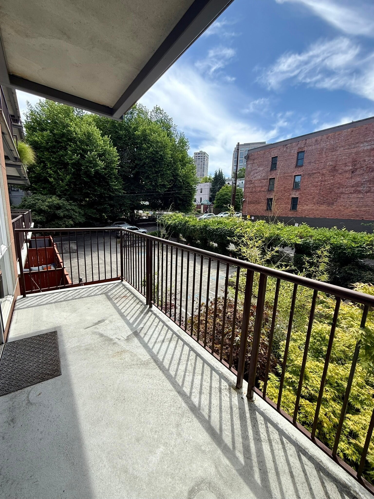 Building Photo - 303 E Pike St