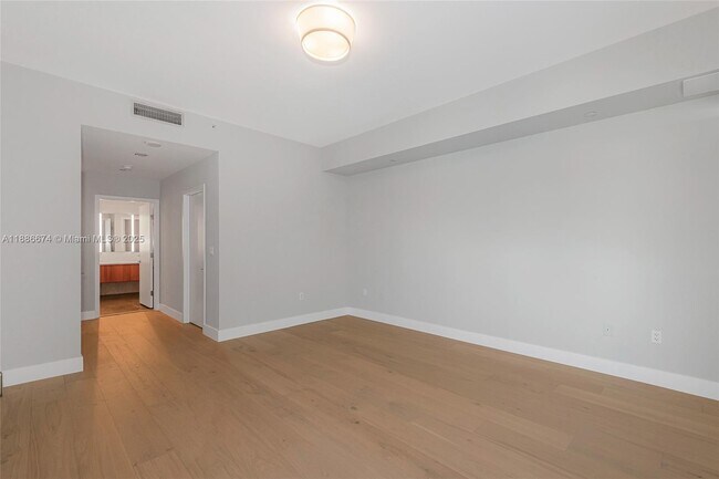 Building Photo - 6103 Aqua Ave